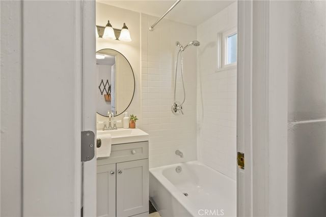 3908 Edison Walk, Los Angeles, CA 90032