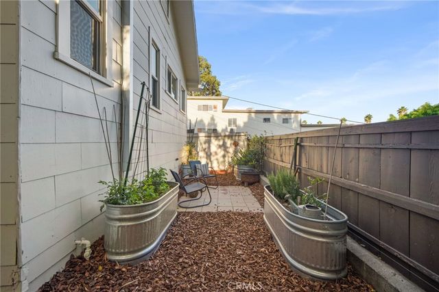 3908 Edison Walk, Los Angeles, CA 90032