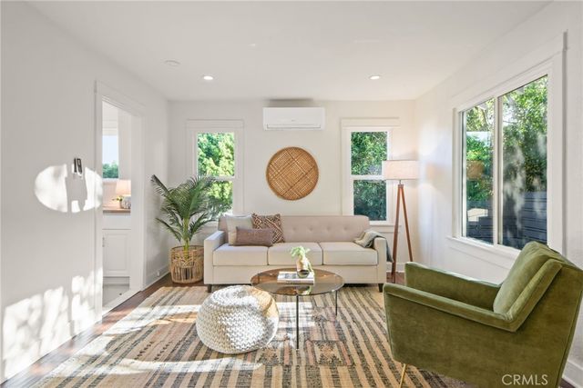 3908 Edison Walk, Los Angeles, CA 90032