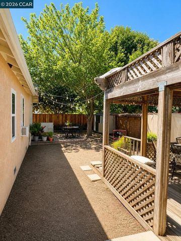 26849 Lakewood Way, Hayward, CA 94544