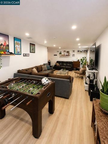 26849 Lakewood Way, Hayward, CA 94544