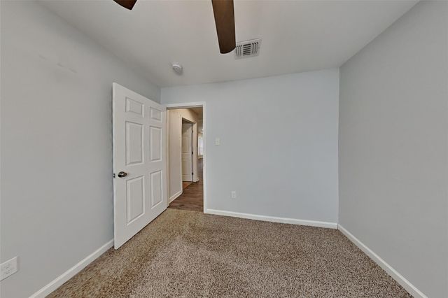 4135 Lufborough Drive, Houston, TX 77066