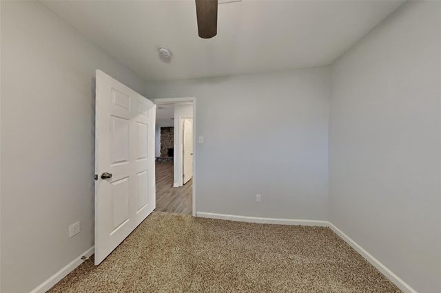 4135 Lufborough Drive, Houston, TX 77066