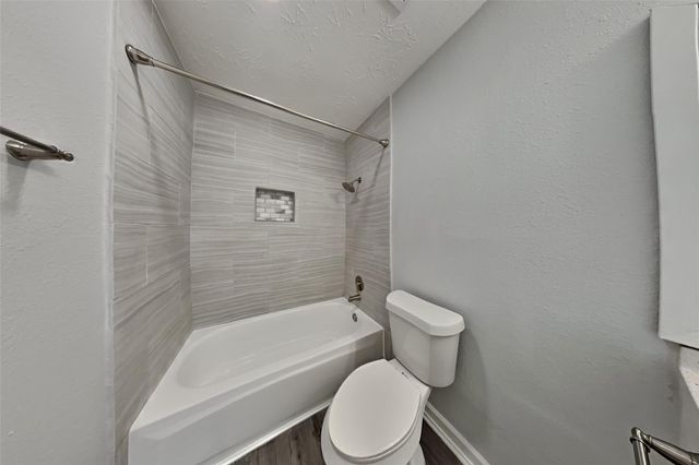 4135 Lufborough Drive, Houston, TX 77066