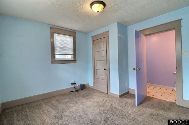 130 W 11th Street, Fremont, NE 68025