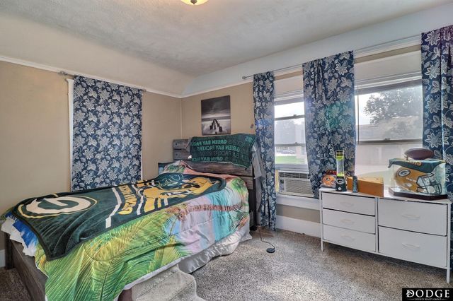 130 W 11th Street, Fremont, NE 68025