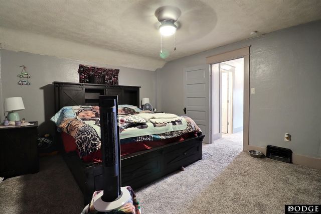 130 W 11th Street, Fremont, NE 68025