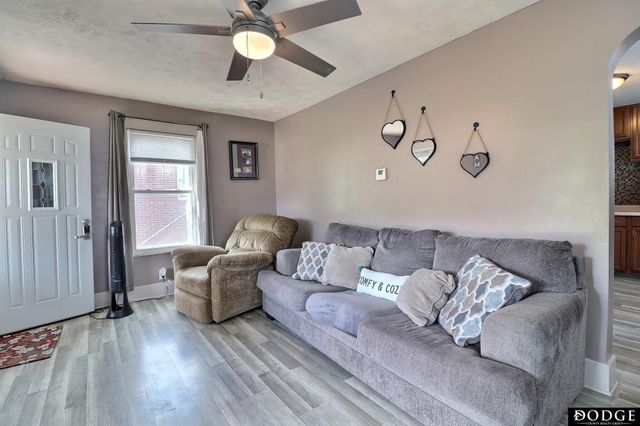 130 W 11th Street, Fremont, NE 68025