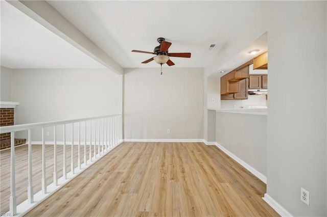 465 Wayman LN, Virginia Beach, VA 23454