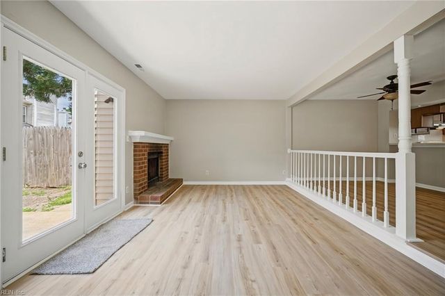 465 Wayman LN, Virginia Beach, VA 23454