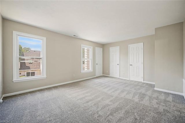 465 Wayman LN, Virginia Beach, VA 23454
