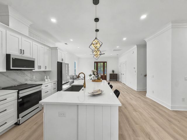 1919 Harper Street, North Charleston, SC 29406