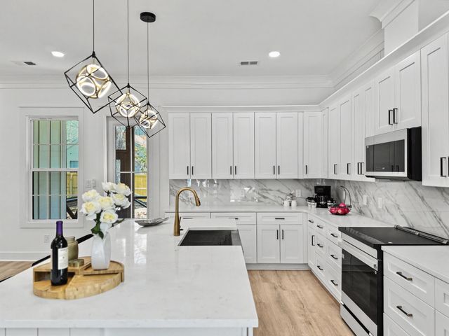 1919 Harper Street, North Charleston, SC 29406