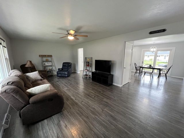 2603 E Milwaukee Street, Janesville, WI 53545