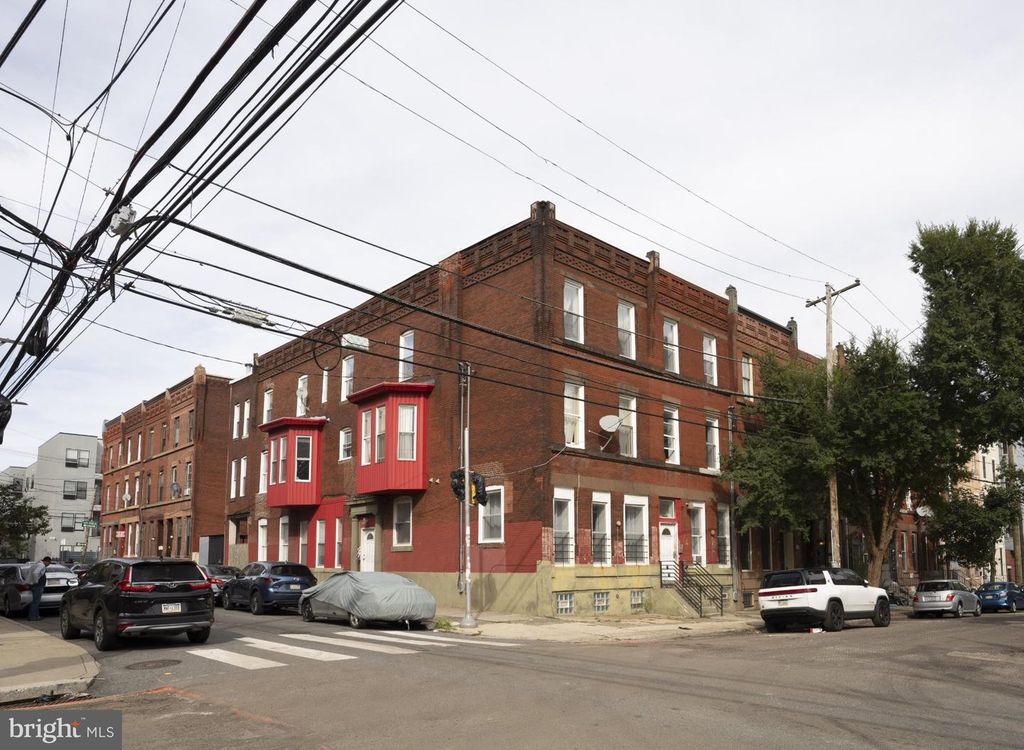 1537 POPLAR ST, PHILADELPHIA, PA 19130 — photo 2