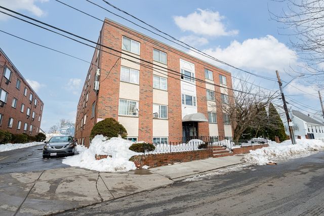 15 Staples Avenue 31, Everett, MA 02149