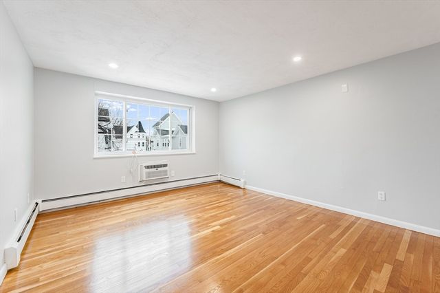 15 Staples Avenue 31, Everett, MA 02149