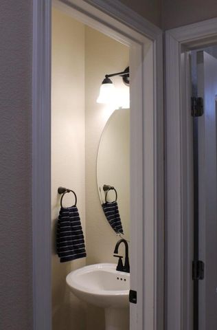 220 Tahitian DR, Bastrop, TX 78602