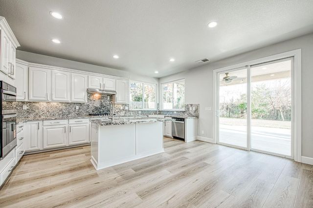 9358 N Winery Avenue, Fresno, CA 93720