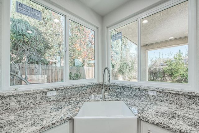 9358 N Winery Avenue, Fresno, CA 93720