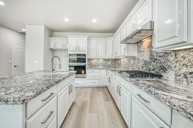 9358 N Winery Avenue, Fresno, CA 93720