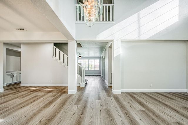 9358 N Winery Avenue, Fresno, CA 93720