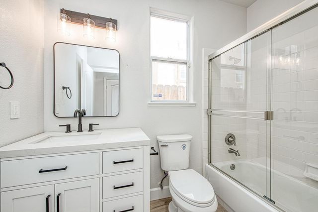 9358 N Winery Avenue, Fresno, CA 93720