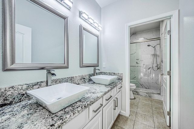 9358 N Winery Avenue, Fresno, CA 93720