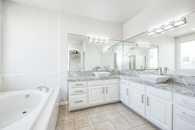 9358 N Winery Avenue, Fresno, CA 93720