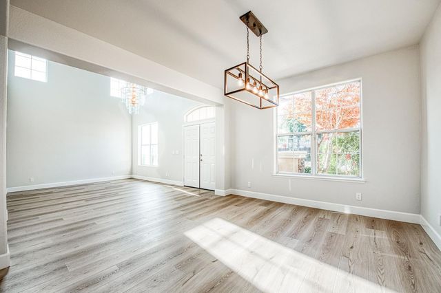 9358 N Winery Avenue, Fresno, CA 93720