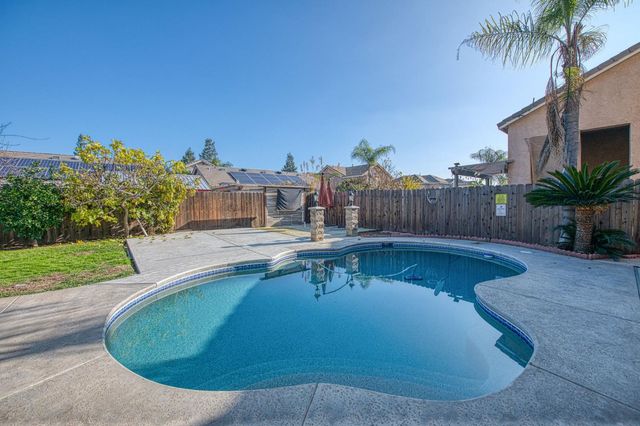 9358 N Winery Avenue, Fresno, CA 93720