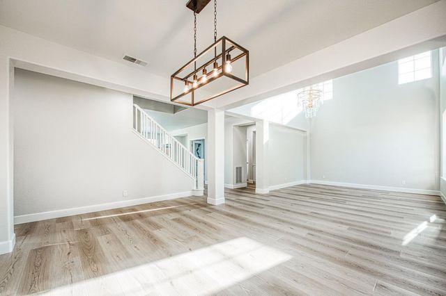 9358 N Winery Avenue, Fresno, CA 93720