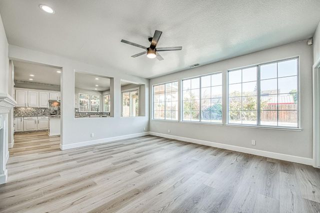 9358 N Winery Avenue, Fresno, CA 93720