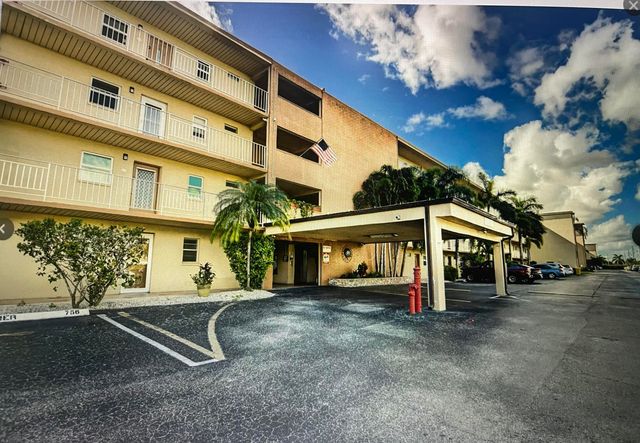 300 NE 26TH Avenue 1080, Boynton Beach, FL 33435