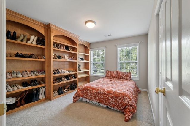 8320 Tyrian Path, North Charleston, SC 29418