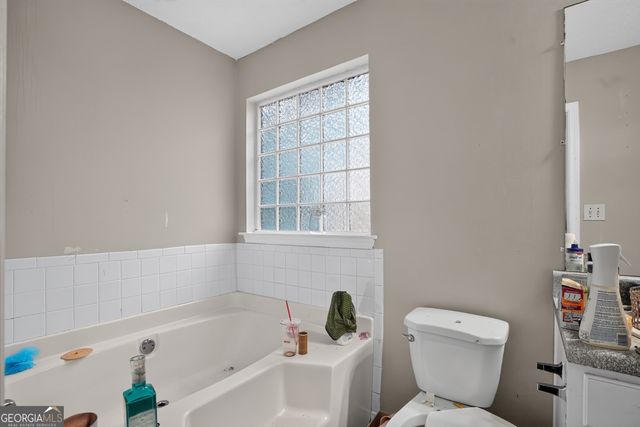 2735 Sand Lake Court, College Park, GA 30349