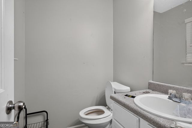 2735 Sand Lake Court, College Park, GA 30349