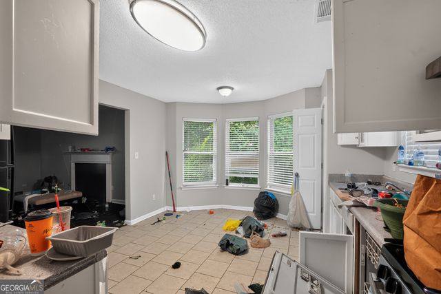 2735 Sand Lake Court, College Park, GA 30349