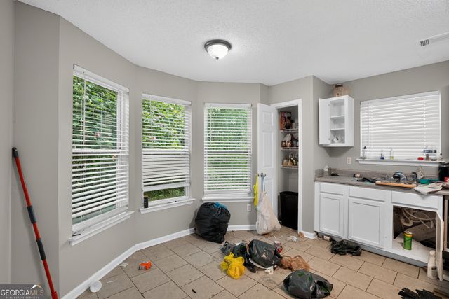 2735 Sand Lake Court, College Park, GA 30349