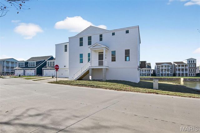 3509 Canal Street, St Charles, MO 63301