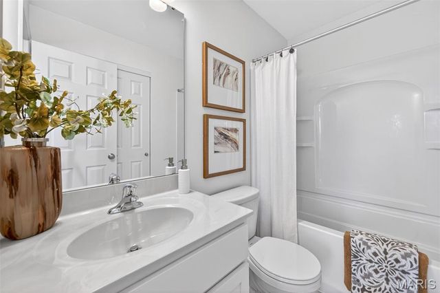 3509 Canal Street, St Charles, MO 63301