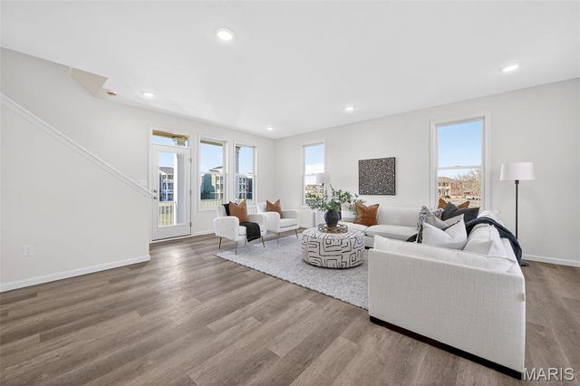 3509 Canal Street, St Charles, MO 63301