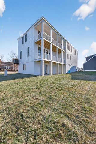 3509 Canal Street, St Charles, MO 63301