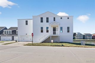 3509 Canal Street, St Charles, MO 63301