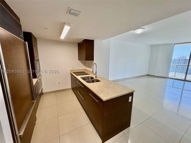 485 Brickell Ave 1809, Miami, FL 33131