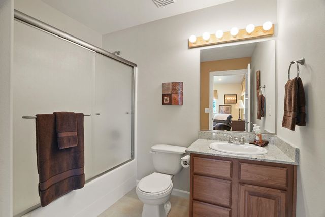 14420 E 32ND Ave, Veradale, WA 99037