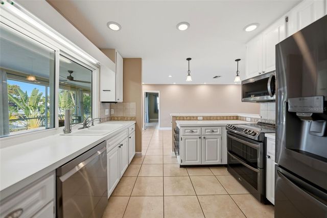 33 OCEAN DRIVE, Punta Gorda, FL 33950