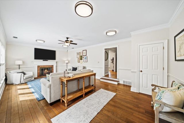 8719 CUMBERNAULD CIR S, Germantown, TN 38139