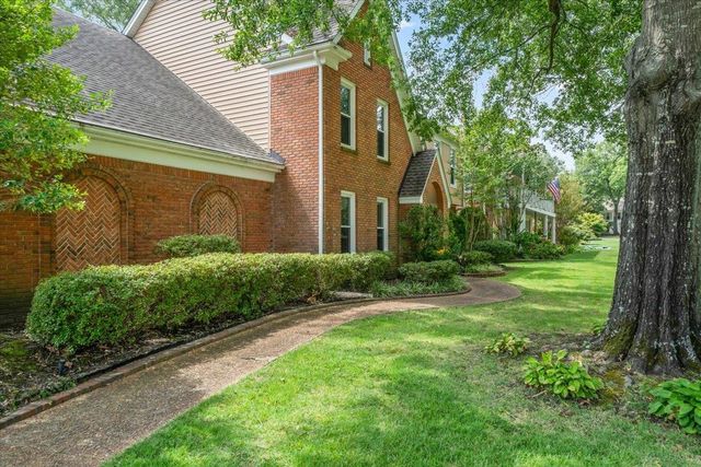 8719 CUMBERNAULD CIR S, Germantown, TN 38139