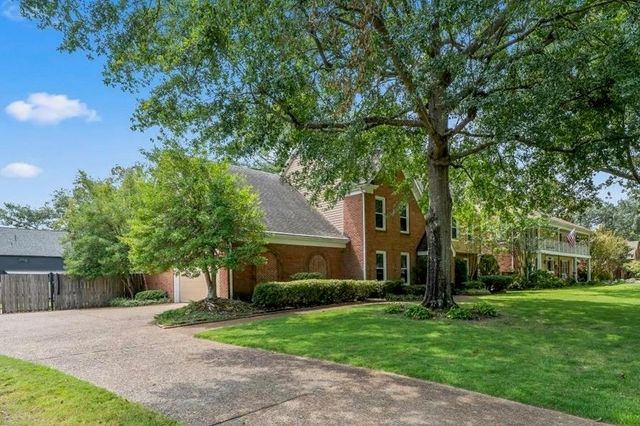 8719 CUMBERNAULD CIR S, Germantown, TN 38139